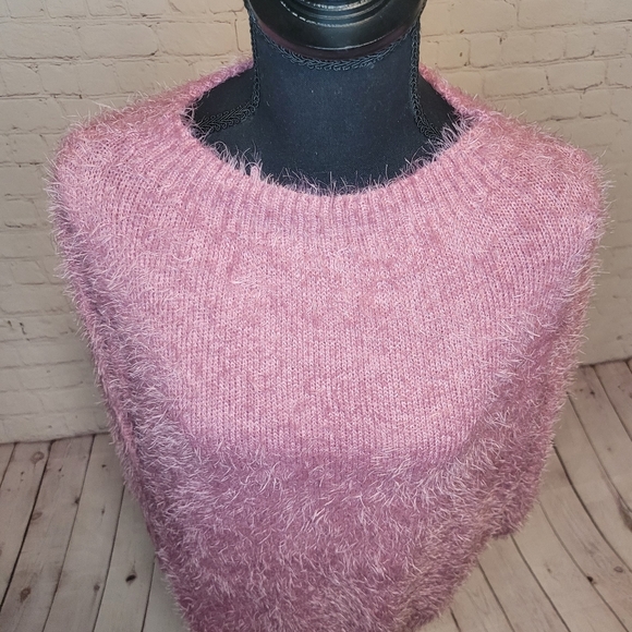 Women's TCEC M/L Crew Neck Pullover Pink Sweater - Picture 2 of 12